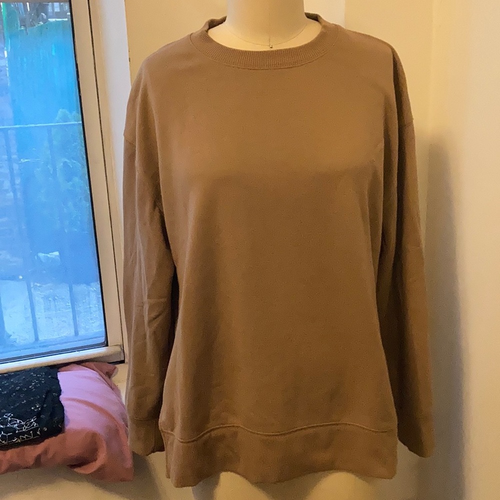 Crewneck sweatshirt